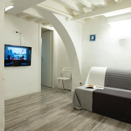 דירות Un Bacio A Firenze מראה חיצוני תמונה