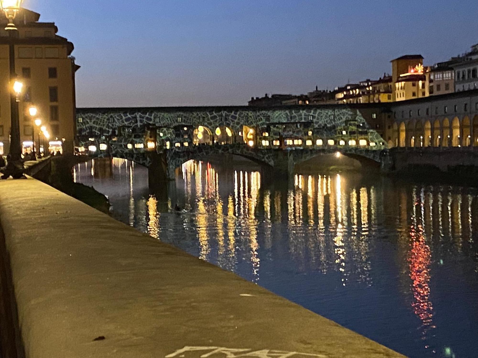 דירות Un Bacio A Firenze מראה חיצוני תמונה